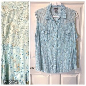 Wrangler Women's Light Blue Lace Button Down Shirt